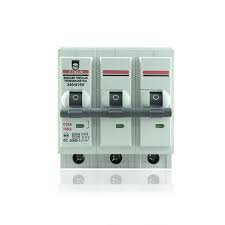 BREAKER ENCHUFABLE DE 3X15 AMP